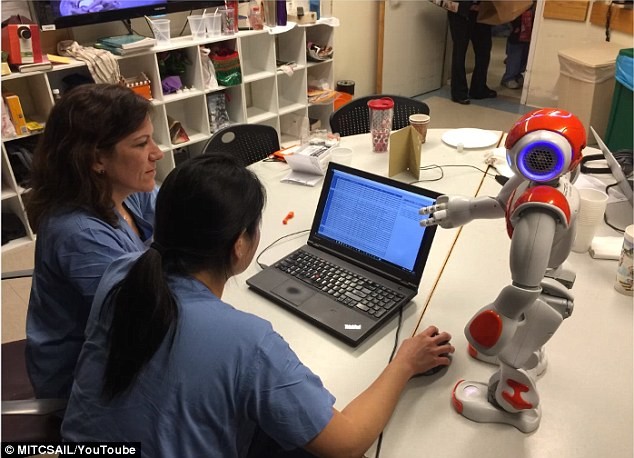 麻省理工研发出医疗互动机器人 可为医护人员提供建议